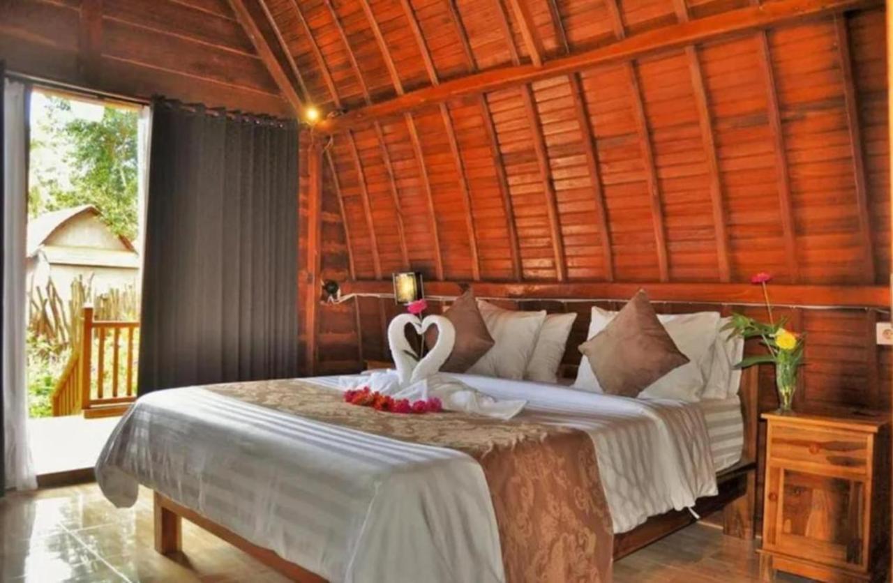 The Peace Arta Bungalow Batununggul Exterior foto
