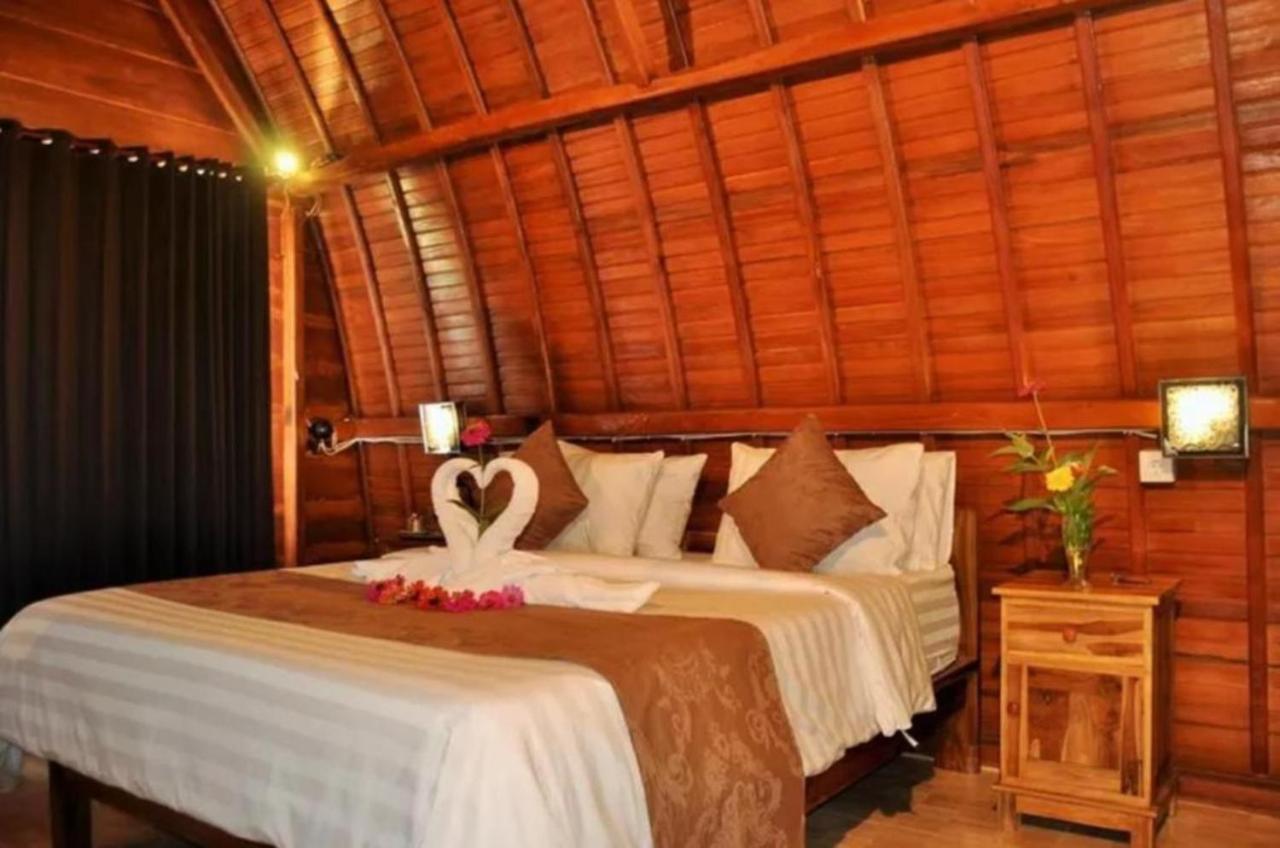 The Peace Arta Bungalow Batununggul Exterior foto
